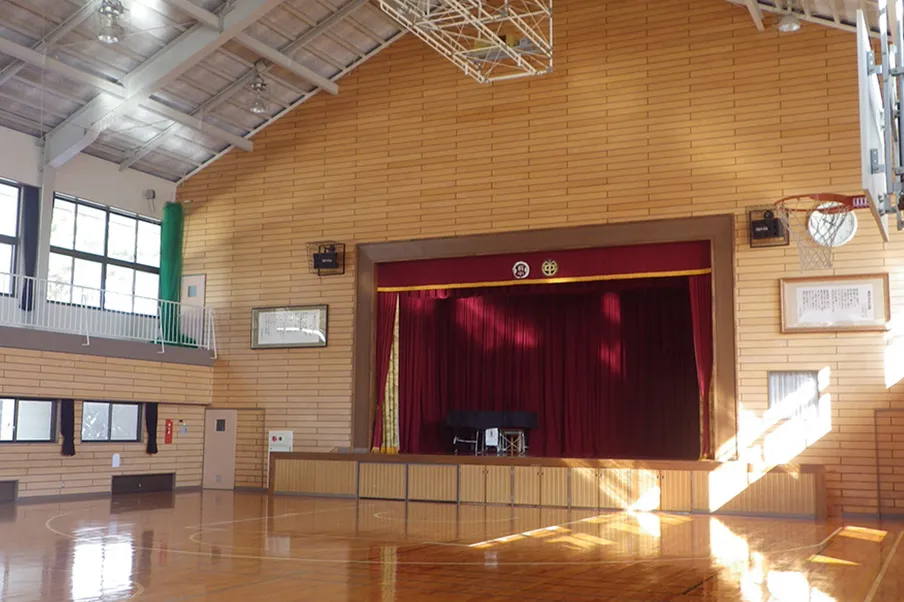 小中合同の卒業生を送る会